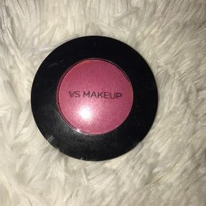 Victoria's Secret blush in Amour